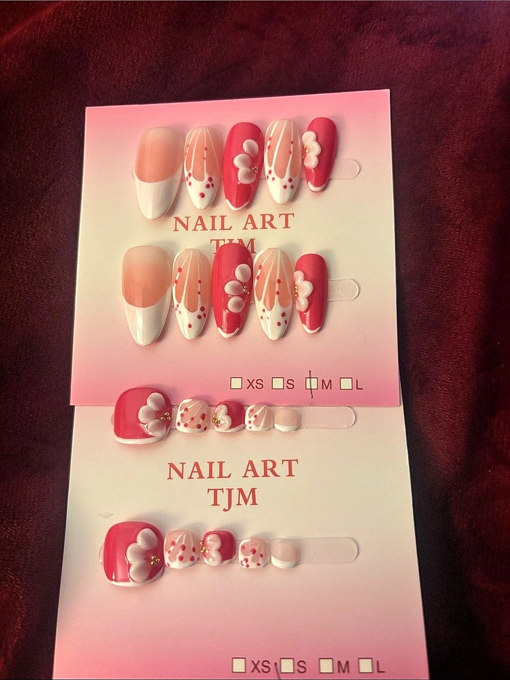 Pink & White Floral Press-On Nail Set